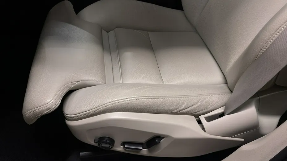 VOLVO XC60 -