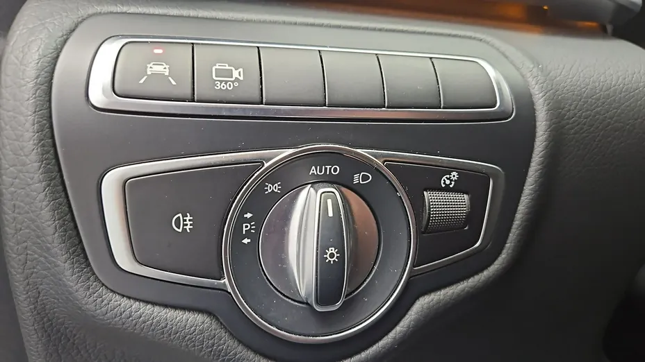 MERCEDES-BENZ EQV -