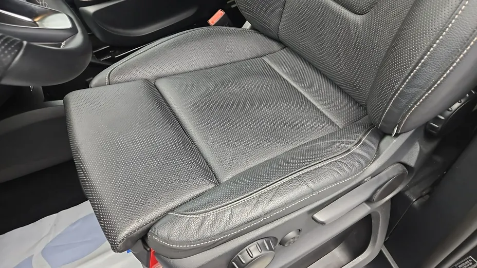 MERCEDES-BENZ EQV -
