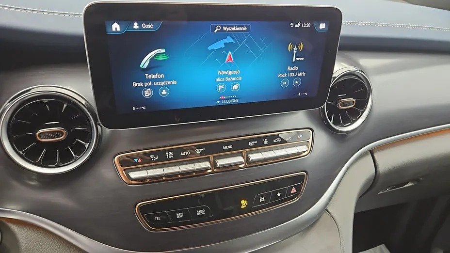 MERCEDES-BENZ EQV -