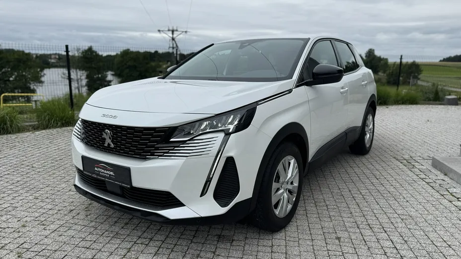 PEUGEOT 3008 -