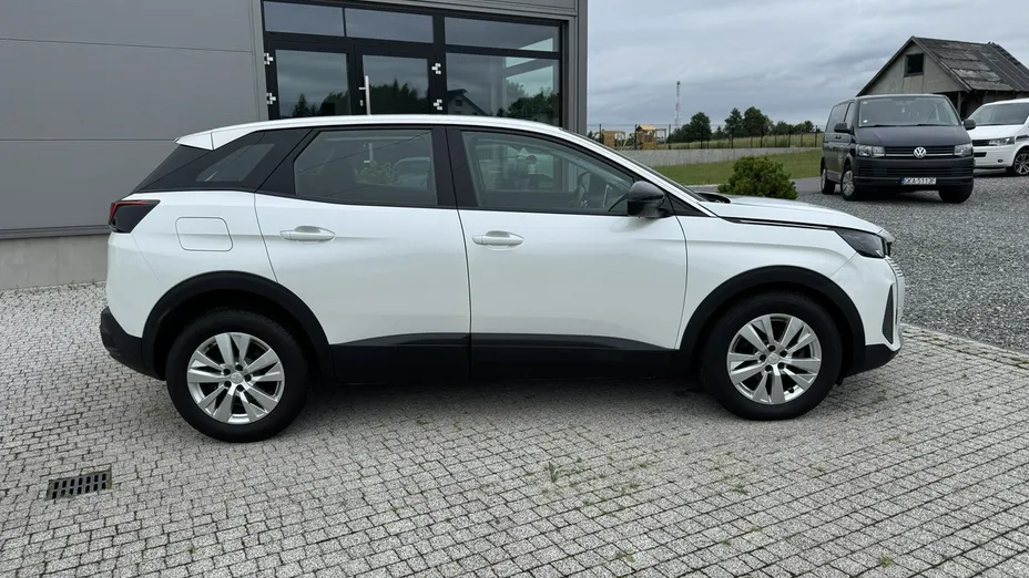 PEUGEOT 3008 -