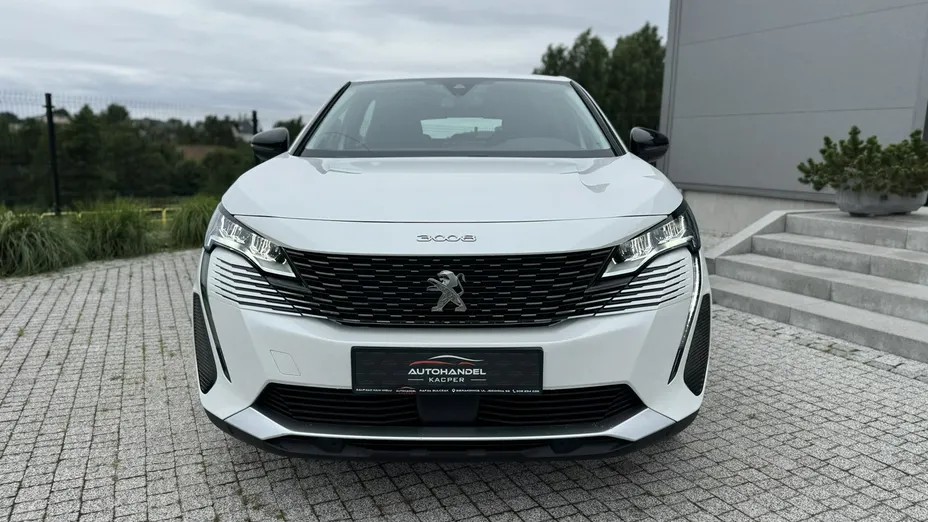 PEUGEOT 3008 -