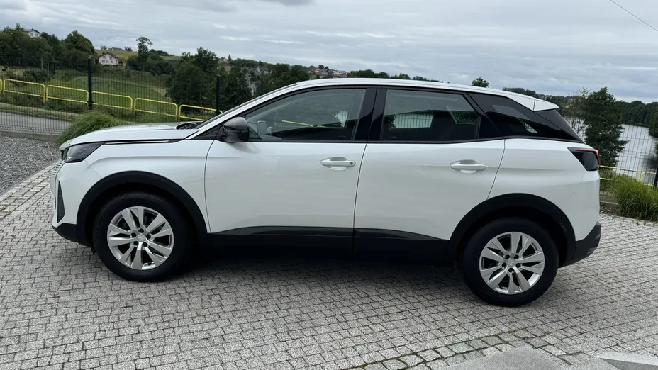 PEUGEOT 3008 -
