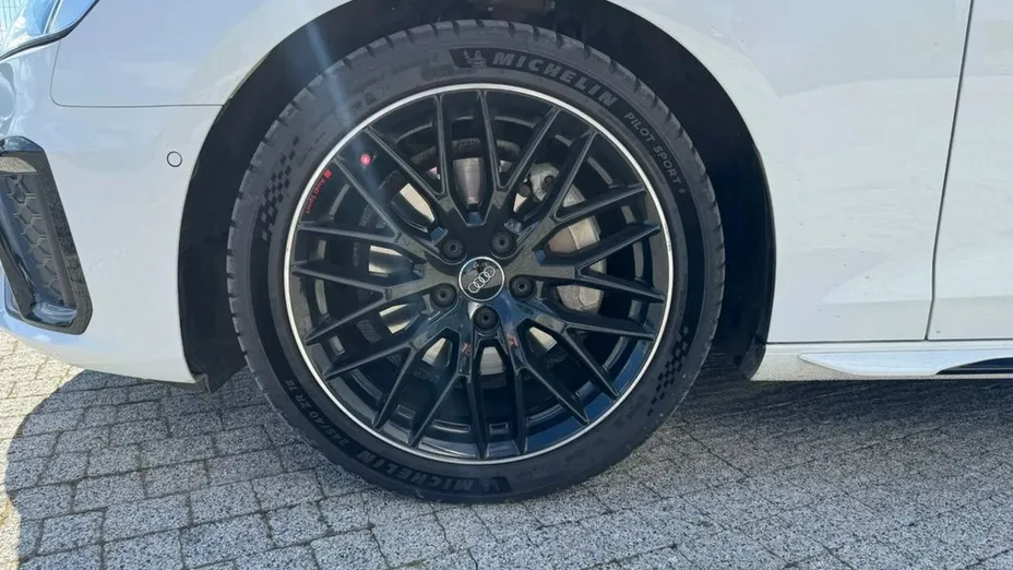 AUDI A4 Avant -