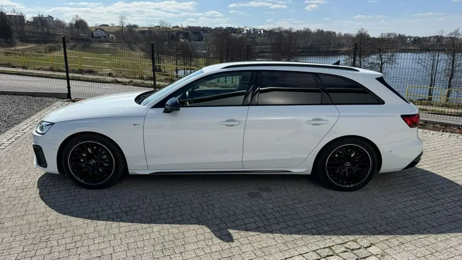 AUDI A4 Avant -