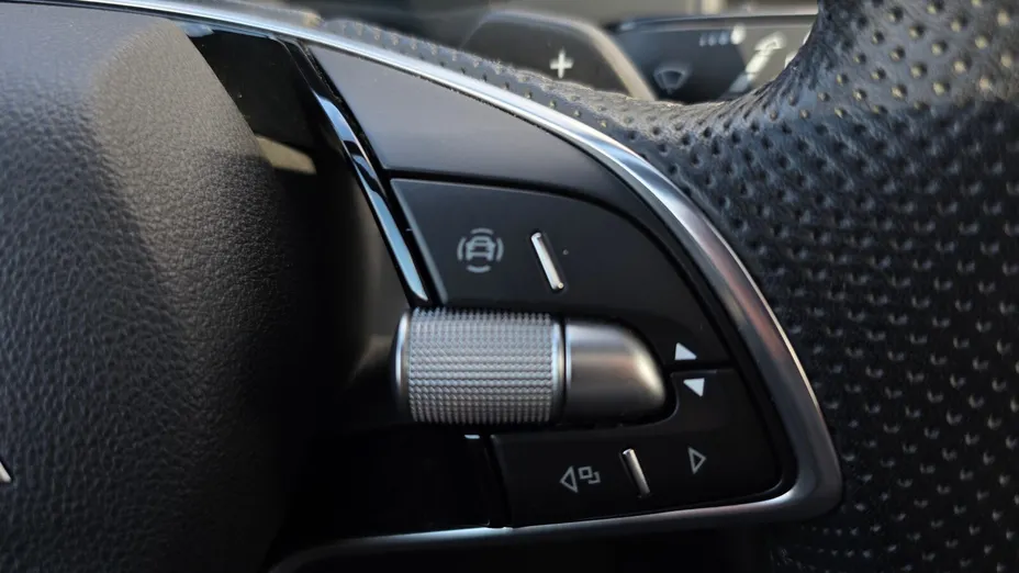 SKODA Karoq Karoq 1.5 TSI ACT 4x2 Sportline DSG