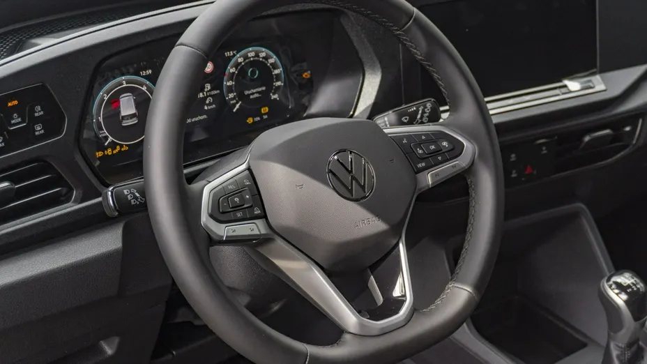 VOLKSWAGEN Caddy -