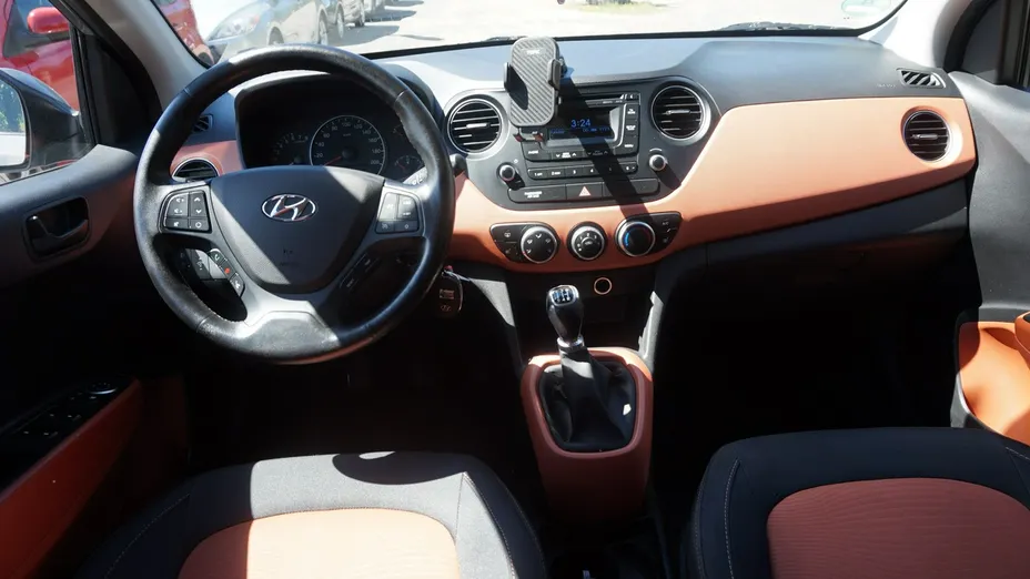HYUNDAI i10 -