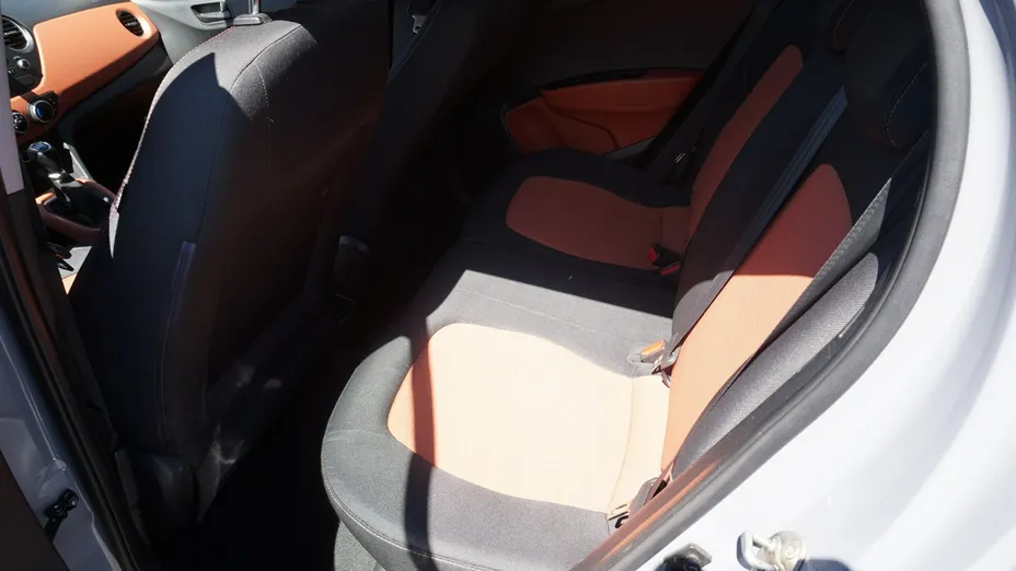 HYUNDAI i10 -