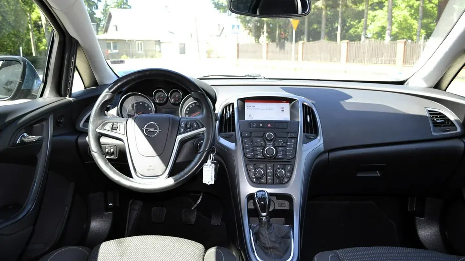 OPEL Astra -