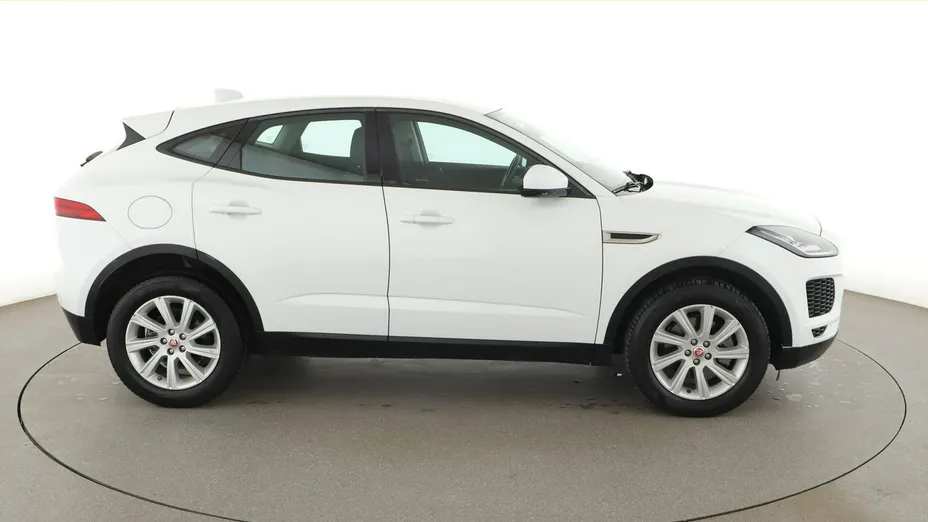 JAGUAR E-Pace -