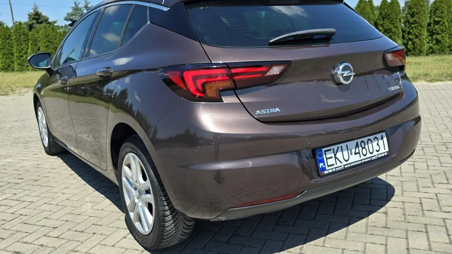 OPEL Astra -