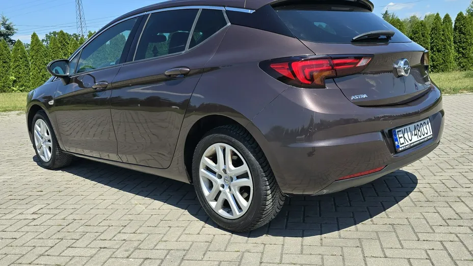OPEL Astra -