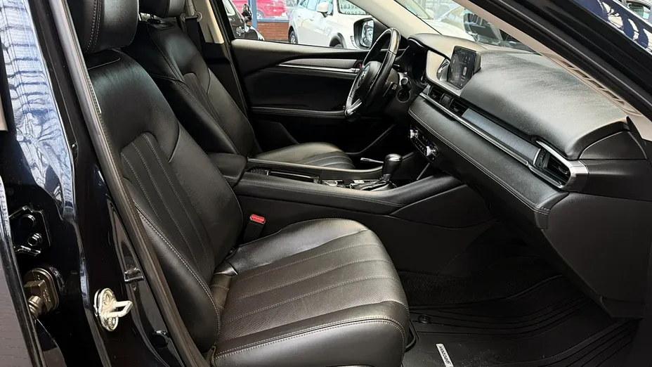 MAZDA 6 -