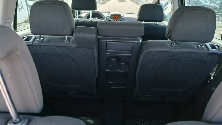 OPEL Zafira -
