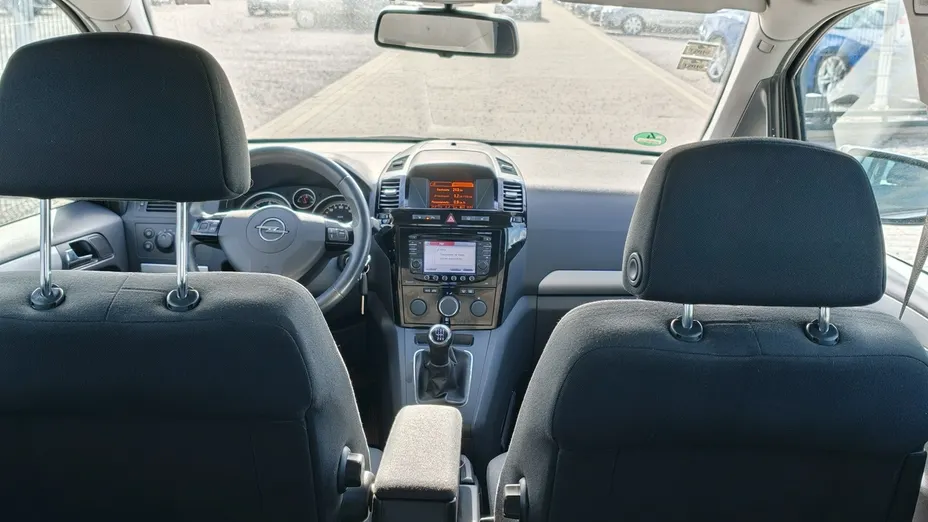 OPEL Zafira -