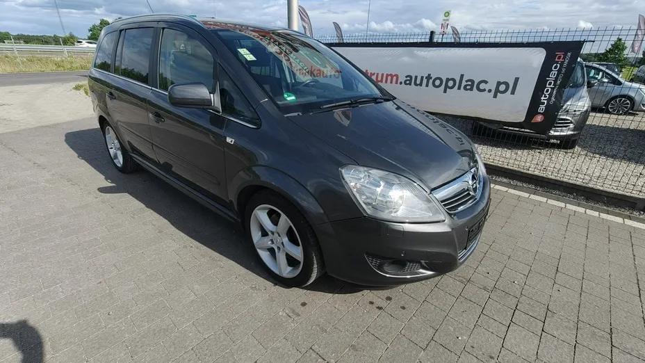 OPEL Zafira -