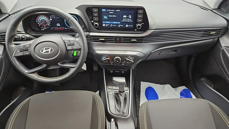 HYUNDAI i20 -