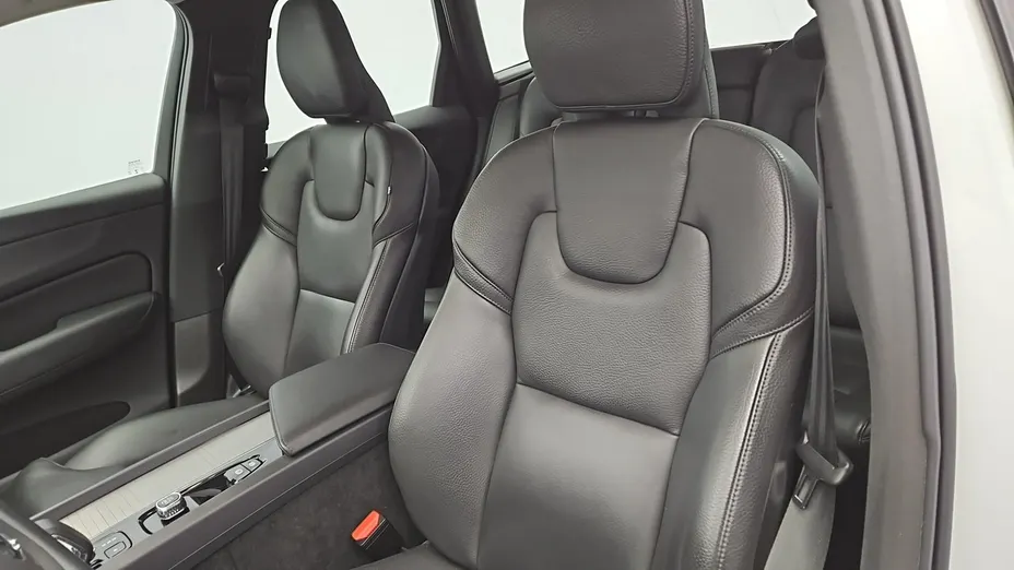 VOLVO XC60 -