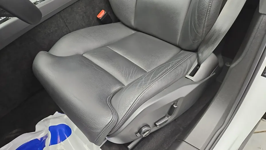VOLVO XC60 -