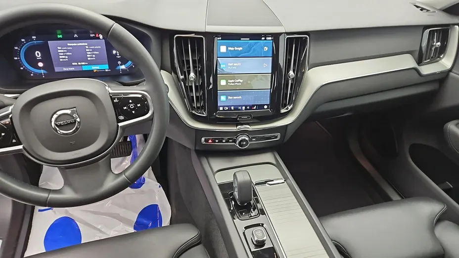 VOLVO XC60 -