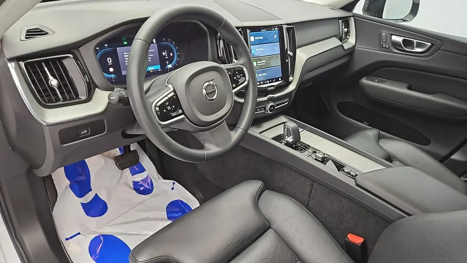 VOLVO XC60 -