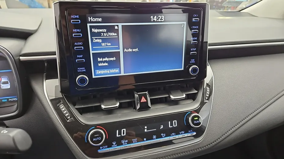 TOYOTA Corolla -