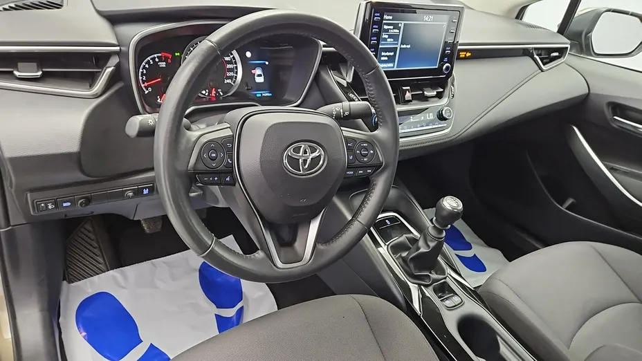 TOYOTA Corolla -