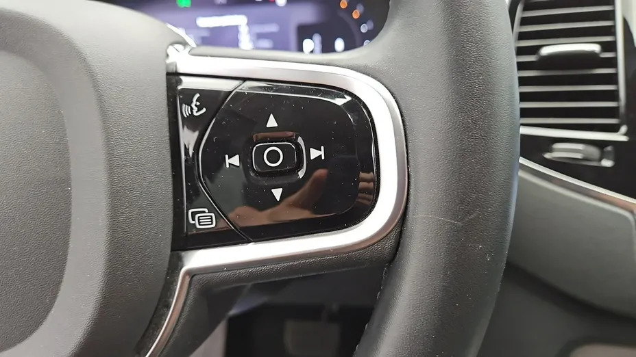 VOLVO XC90 -