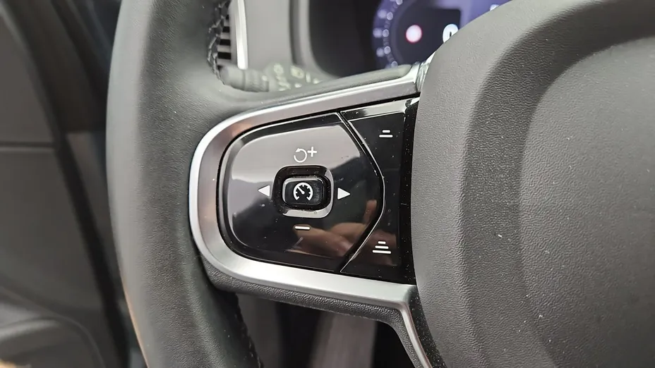 VOLVO XC90 -