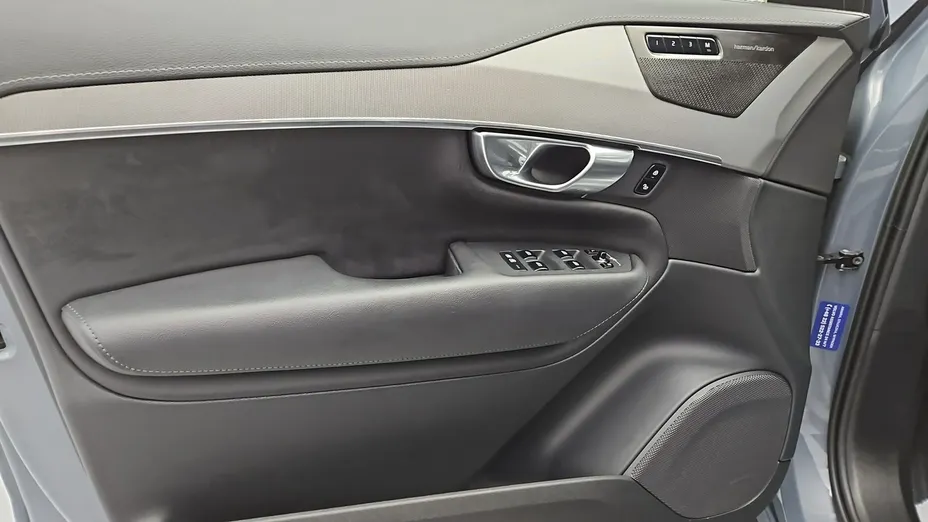 VOLVO XC90 -