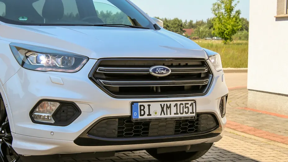 FORD Kuga -