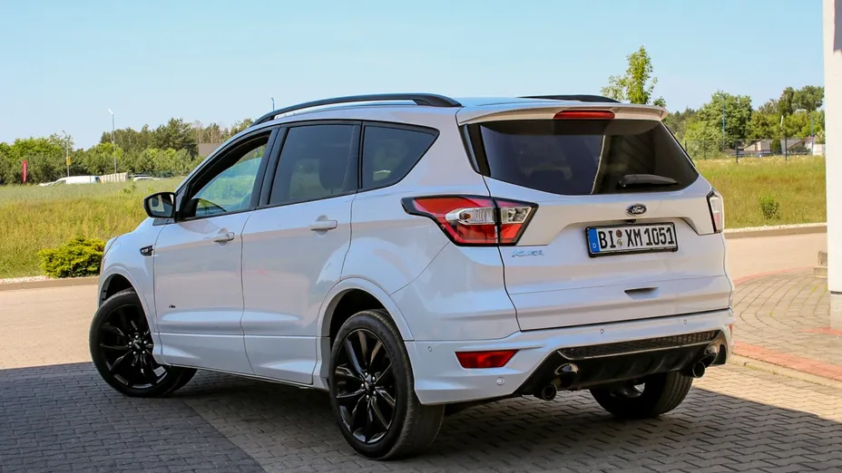 FORD Kuga -