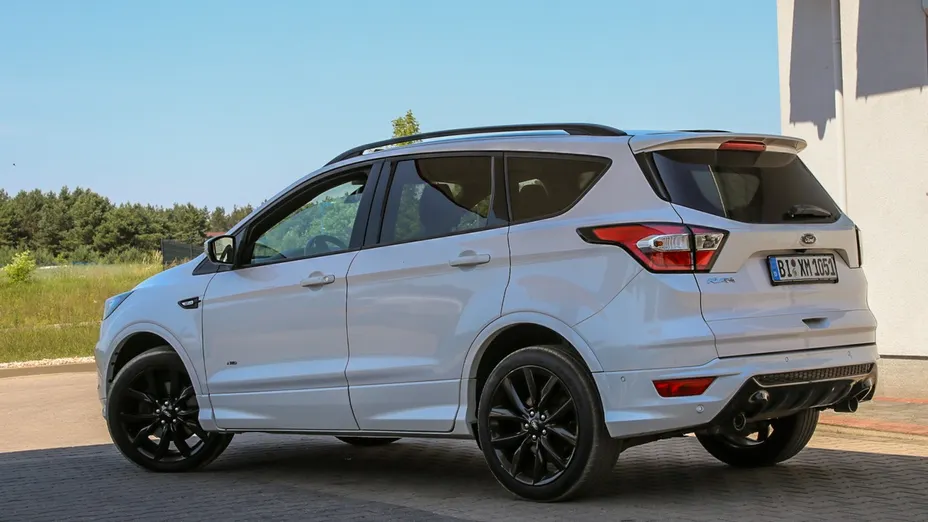 FORD Kuga -