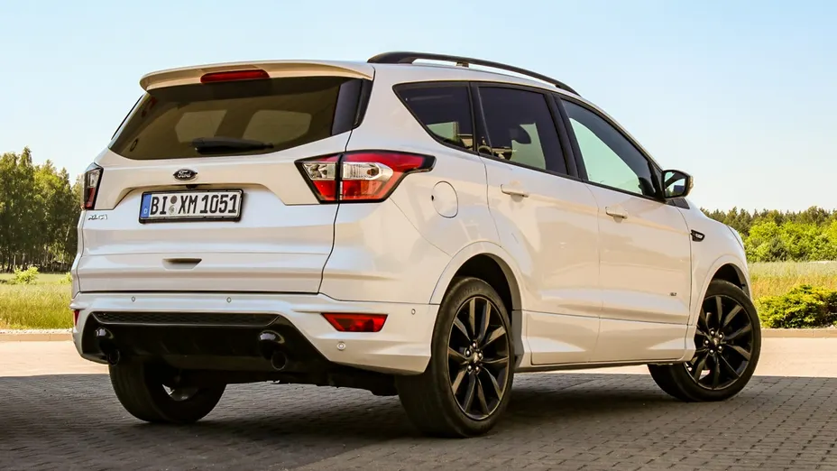 FORD Kuga -