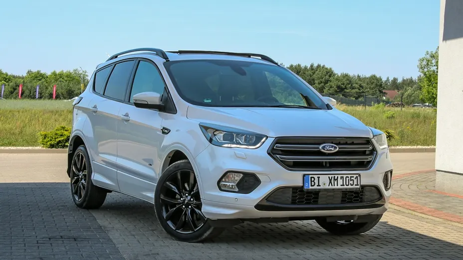 FORD Kuga -