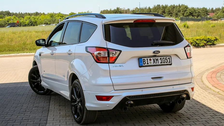 FORD Kuga -