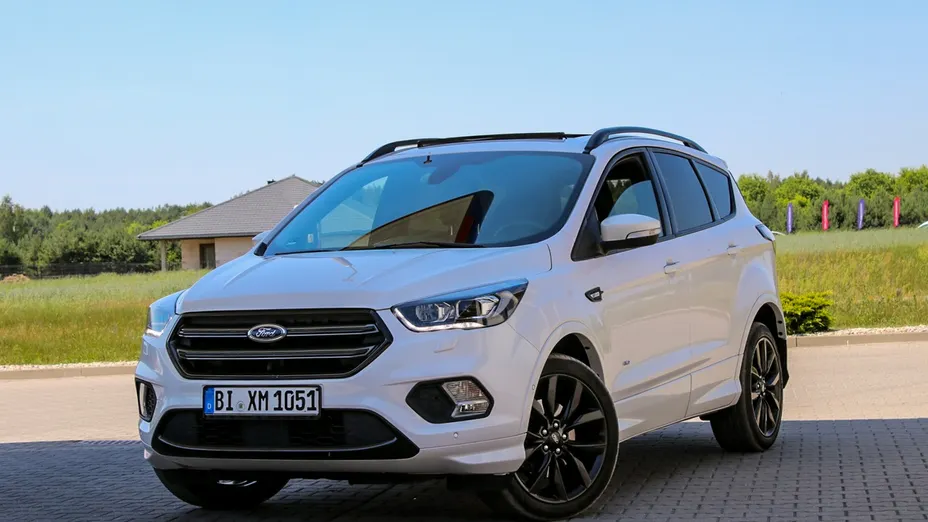 FORD Kuga -