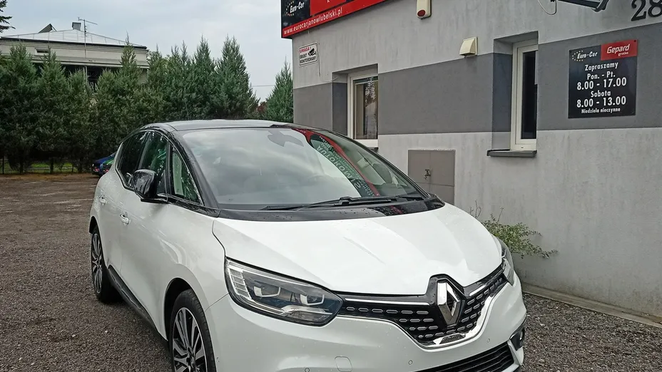 RENAULT Scenic -