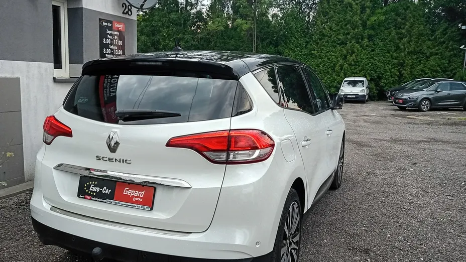 RENAULT Scenic -