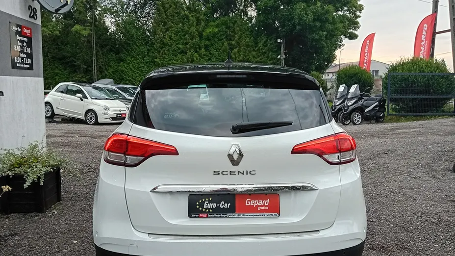 RENAULT Scenic -