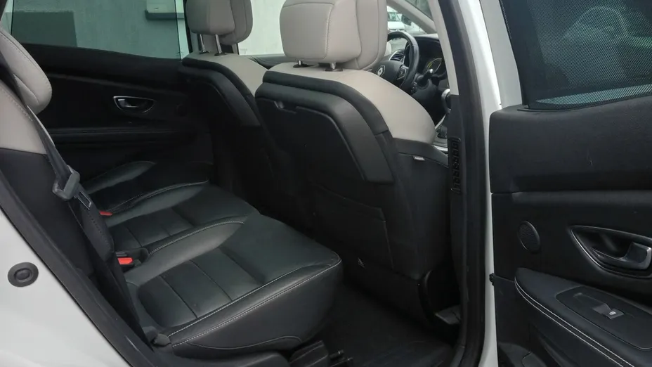 RENAULT Scenic -