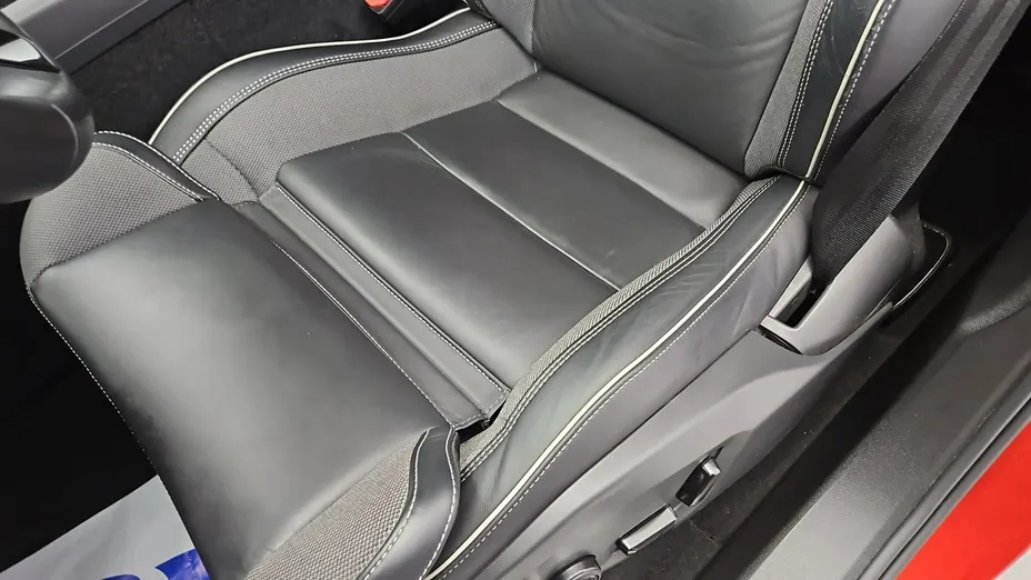 VOLVO XC60 -