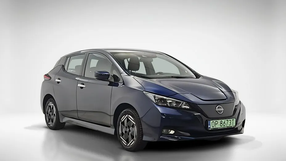 NISSAN Leaf -