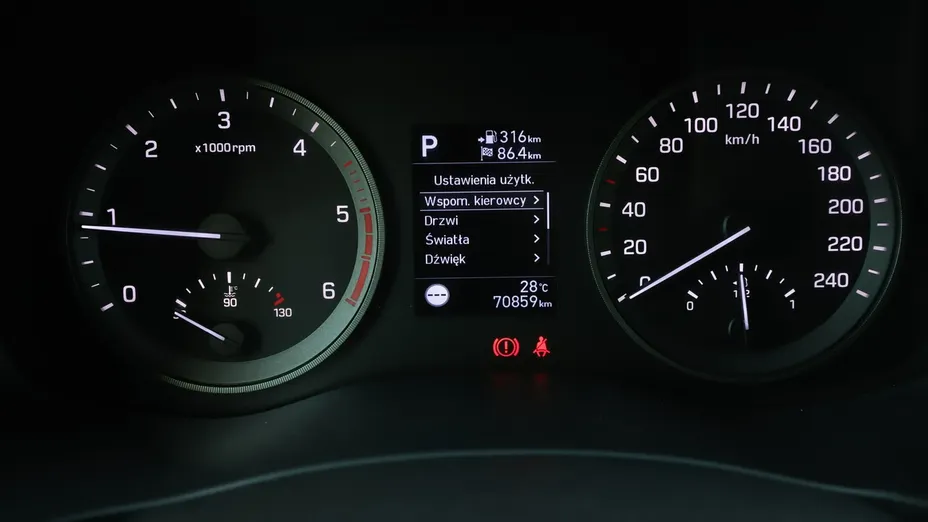 HYUNDAI Tucson -