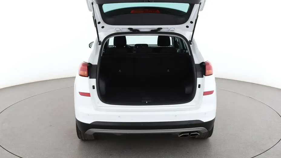 HYUNDAI Tucson -