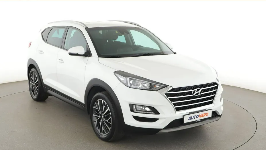 HYUNDAI Tucson -