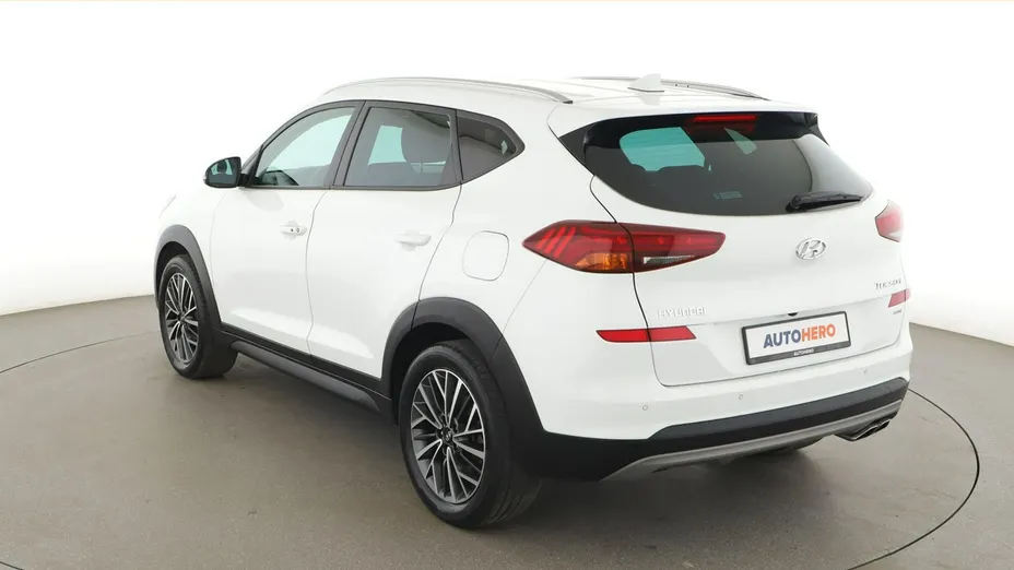 HYUNDAI Tucson -
