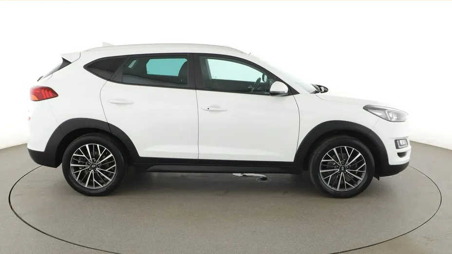 HYUNDAI Tucson -